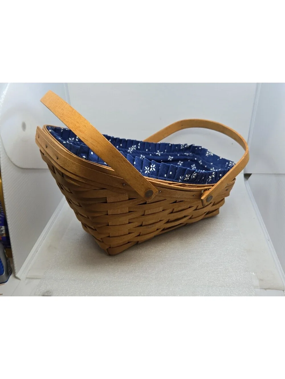 1990 LONGABERGER Medium Vegetable Basket w/Handles & Blue Fabric Liner No Insert